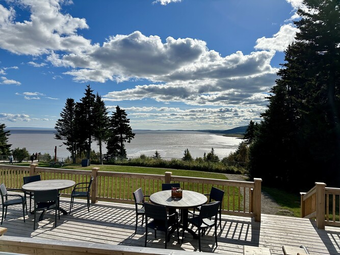 High Tide Restaurant